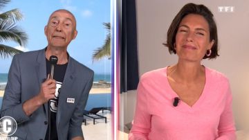 Suéter rosa de cuello en V de Alessandra Sublet en C'est Canteloup