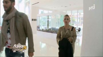 La veste en cuir beige de Samir Benzema dans Les Anges de la télé-réalité 5