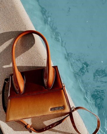 El bolso Le Chiquito en Suecia Gradient Orange Jacquemus de Doris Blancpin en su cuenta de Instagram @dorisblancpin