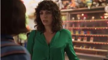 Manches longues Chemisier porté par Lola (Silma López) de Valeria Saison 1 Épisode 6