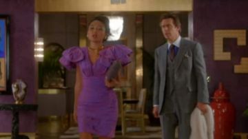 Bodycon robe violette porté par Amy Grove (Li Jun Li) dans lesquelles les Femmes Tuent (S01E06)