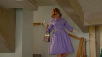 Lilas à manches courtes robe portée par Beth Ann Stanton (Ginnifer Goodwin) dans lesquelles les Femmes Tuent (S01E07)