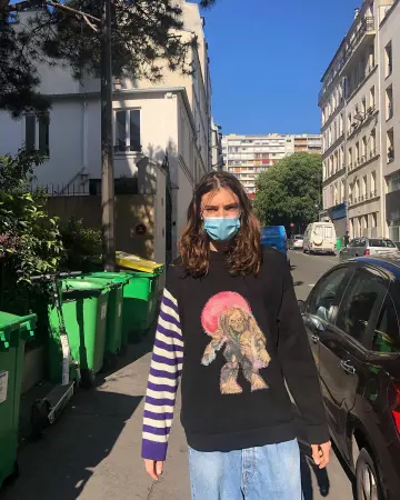 Le sweatshirt Acne Studios porté par Lujipeka sur son compte Instagram @lujipeka