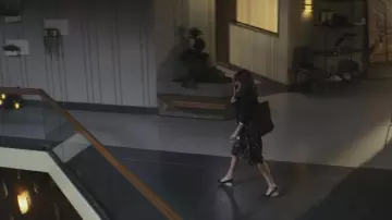 Le sac cabas en cuir de Heidi Bergman (Julia Roberts) dans Homecoming (S01E01)