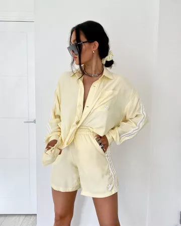 Stripe Satin Shorts of Alicia Roddy on the Instagram account @lissyroddyy