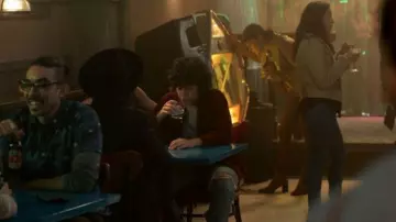 Ripped Knee Jeans worn by Nico (Roberta Colindrez) in Vida Season 3 Episode 5