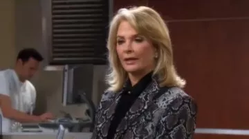 Elie tahari Jo­van­na Snake­skin-Print Blaz­er worn by Marlena Evans (Deidre Hall) as seen on Days of Our Lives May 25, 2020