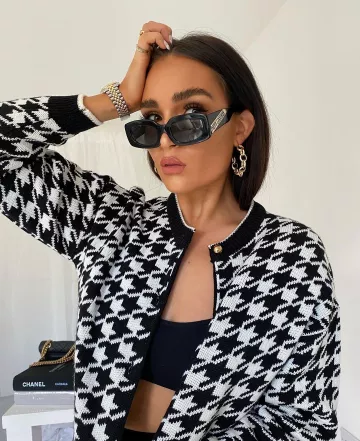 Jupe en Tweed & Veste Ensemble de Alicia Roddy sur l'Instagram account @lissyroddyy