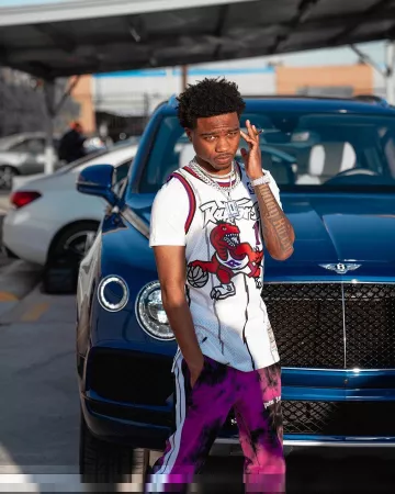 Le maillot NBA des Raptors de Toronto porté par Roddy Ricch sur son compte Instagram @roddyricch