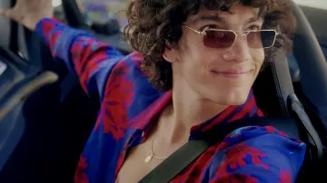 Roberto Cavalli Blue and Red shirrt worn by Valerio (Jorge López) in Elite (S03E02)
