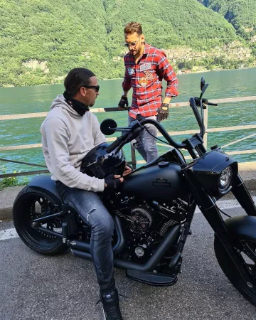 Le sweatshirt blanc à capuche porté par Zlatan Ibrahimović sur son compte Instagram @iamzlatanibrahimovic