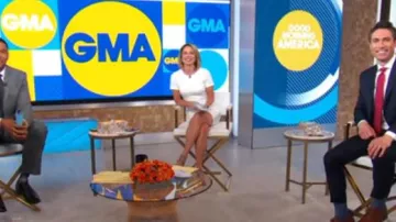 Probablement Manhattan Robe portée par Amy Robach sur Good Morning America 27 Mai 2020
