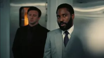 Grey Business Suit worn by (John David Washington) in Tenet