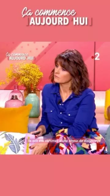 La jupe imprimée de Faustine Bollaert sur son compte Instagram @faustinebollaert