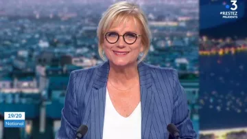 Jacket blazer linen striped of Catherine Matausch in 19/20 Journal de France 3 the 29.05.2020