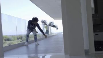 Light ripped jeans worn by Lil Tecca in Ransom (Official Music Video)