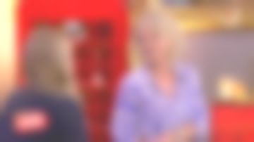 La camisa ultra ligera, hermoso estampado floral, rayas contrastantes de Sophie Davant en Deal concluyó el 03.06.2020