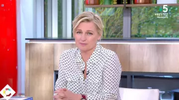 The printed shirt with pockets of Anne-Elisabeth Lemoine in C to you