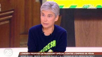 Le pull col rond marine "ICE CREAM" porté par Élisabeth Quin dans 28 minutes le 05.06.2020