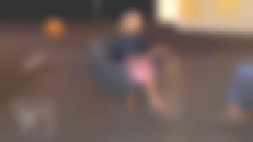 The flowing skirt flared satin Claire Chazal in Passage of the Arts