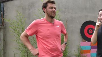 The t-shirt The North Face worn by Peter Croce in That video will be the best sniper : Bazooka challenge