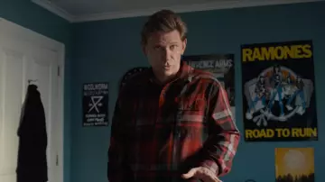 The poster of the Ramones in the room of Alex Standall (Miles Heizer) in 13 Reasons Why (S04E01)