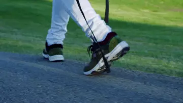 Les baskets Chanel portées par Moneybagg Yo dans son clip Cold Shoulder