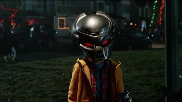 Blue t-shirt with Pocket worn by Rory McKenna (Jacob Tremblay) as seen in The Predator