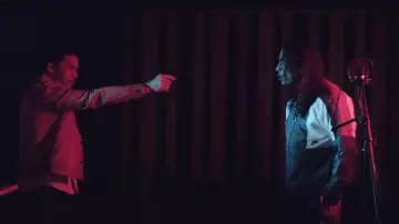 The tracksuit jacket Nike NSW range by Hatik in his clip More Rich feat. Sofiane