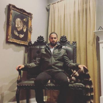 La chaqueta de cuero que lució Seth Rollins en su cuenta de Instagram @wwerollins