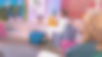 The shoes in nubuck leather green Faustine Bollaert in It starts today the 10.06.2020