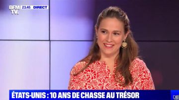 El top impreso usado por Jeanne Daudet en BFMTV