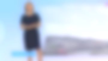 The short dress round neck with buttons Black Valérie Maurice in Weather of France 2 on the 10.06.2020