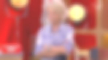 La robe longue en soie imprimée de Sophie Davant dans Affaire conclue le 12.06.2020