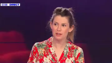 The printed shirt worn by Lorène de Susbielle on BFMTV