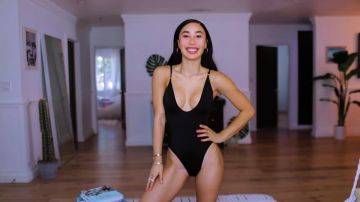 Groseille Lingerie Gypsyone So Chic Jet Set noir d'une seule pièce de maillot de bain porté par Eva Gutowski dans MON TOP 10 de bain PRÉFÉRÉ les MARQUES! ESSAYEZ SUR les COURRIERS | vidéo YouTube par MyLifeAsEva