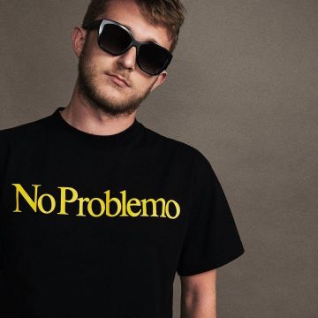 Le t-shirt No Problemo porté par Vald sur son compte Instagram @valdsullyvan