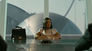 Sac à main porté par Charlotte Hale (Tessa Thompson) dans Westworld (S03E06)