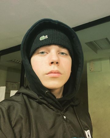 Sombrero Kanoha Wool Lacoste de Konoha en su cuenta de Instagram @kanoe.officiel1