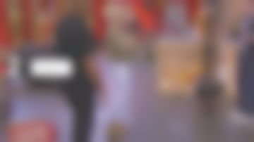 Les boots basses en cuir velours marron clair de Sophie Davant dans Affaire conclue le 15.06.2020