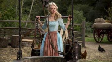 La réplica del vestido de Cenicienta (Lily James) en Cenicienta