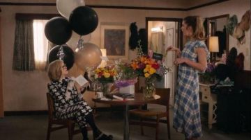 Pantalones recortados usados por Moira Rose (Catherine O'Hara) como se ve en Schitt's Creek (S06E06)