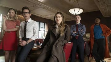 Suéter Gucci usado por Alice (Julia Schlaepfer) en The Politician (Temporada 2)