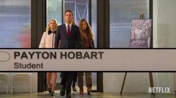 Mocasines de tacón Gucci usados por Alice (Julia Schlaepfer) en The Politician (Temporada 2)