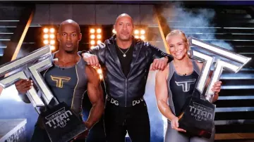 La veste Dolce & Gabbana en cuir portée par Dwayne Johnson dans The Titan Games 