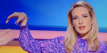 The shirt collar victorian voile printed Blue Sidonie Bonnec on his account Instagram @sidoniebonnec