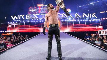Los pantalones usados por Seth Rollins en WWE