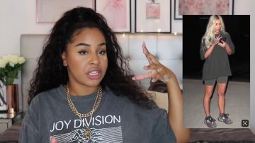 The gray t-shirt oversize of Kim Kardashian in the video I HAVE COPIED KIM KARDASHIAN FROM A to Z... (get it CHEAPER)