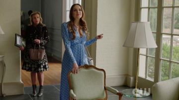 Point bleu de la Robe portée par Fallon Carrington (Elizabeth Gillies) dans Dynastie (S03E12)