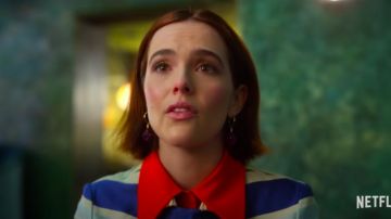 Rayé Manteau porté par l'Infini Jackson (Zoey Deutch) dans Le politique (S02E03)